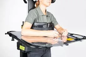 Mesa acoplada al Innowalk para actividades mientras se está de pie