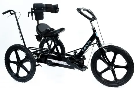 Triciclo adaptado Tracker negro con respaldo postural